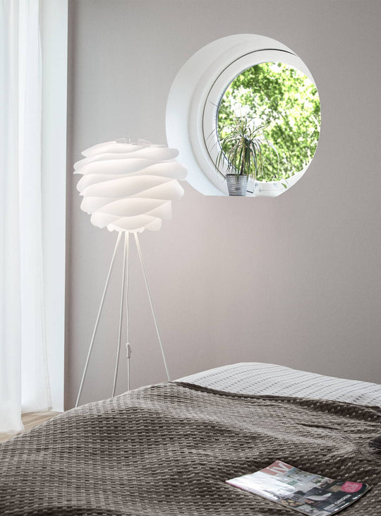 Trépied lampe Umage pied design pour abat-jour moderne. blanc