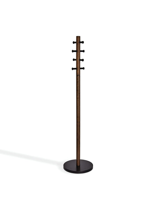 Le portemanteau Pillar d'Umbra combine bois véritable, métal robuste et 8 crochets dans un design élégant.