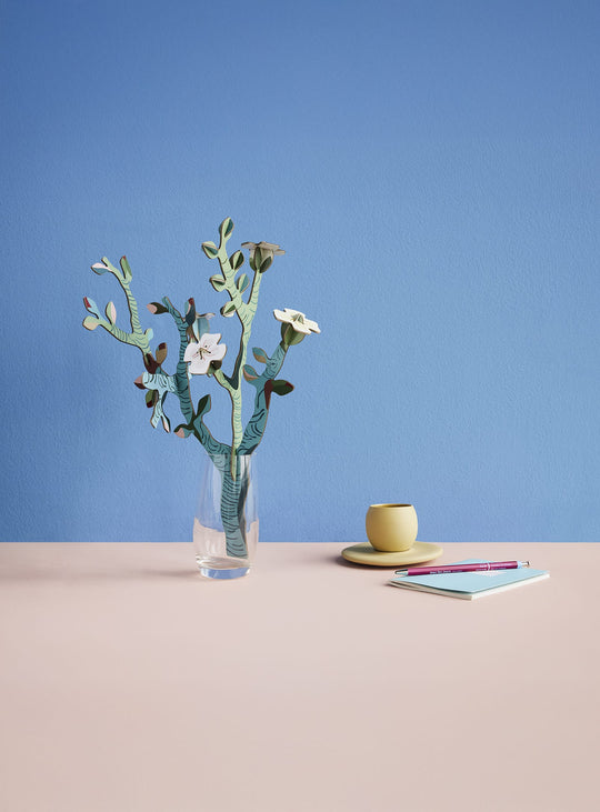 Bouquet 3D Van Gogh Almond Blossom de Studio Roof, hommage à l’art floral.