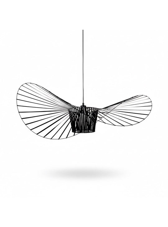 Lampe suspendue Vertigo, crée une ambiance enveloppante et poétique. noir