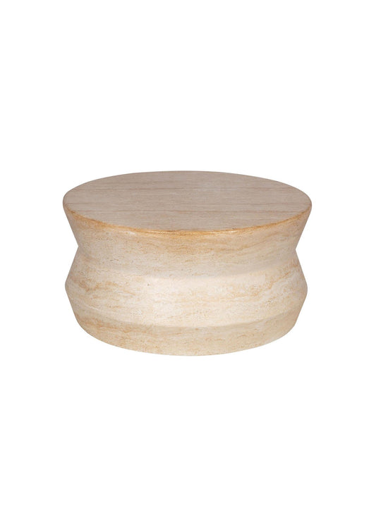 Optez pour la table à café Zac, un design raffiné en béton effet travertin.