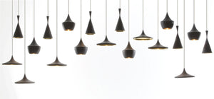 La lampe Beat Tall, Wide ou Fat inspirée du design de Tom Dixon et des cruches indiennes traditionnelles, est réalisée en métal martelé, faisant appel à des techniques traditionnelles