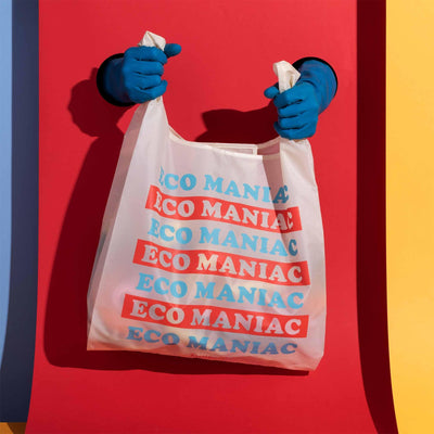 Embrassez la durabilité avec le tote bag Brass Monkey en nylon indéchirable. Son design résistant, sa praticité et l'illustration 'Eco Maniac' en font un choix éco-chic pour vos courses conscientes.