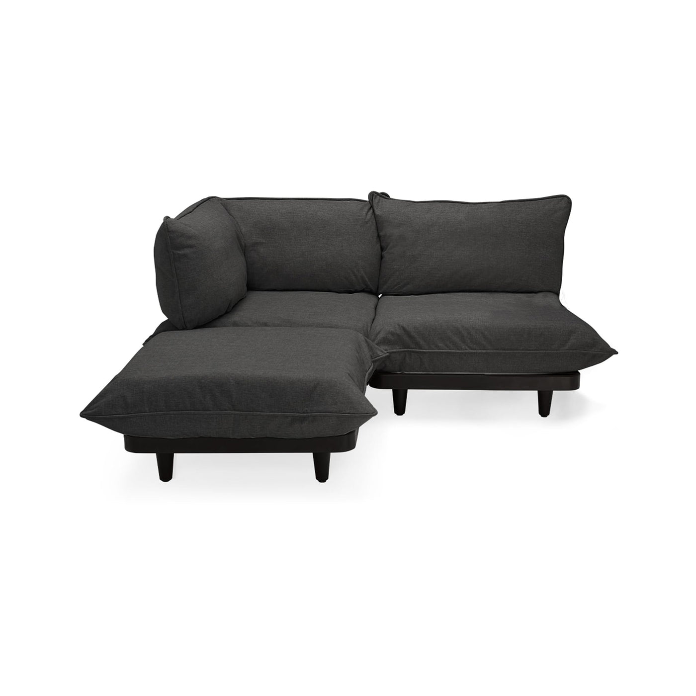 Explorez l'élégance extérieure avec le sofa sectionnel Paletti de Fatboy. Robuste, adaptable et facile à entretenir, il redéfinit le confort dans votre espace canadien. Gris tonitruant.