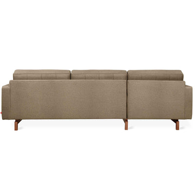 Le sofa Jane 2 de Gus* Modern marie habilement le style Mid-century Modern avec des améliorations contemporaines, offrant une flexibilité de configuration et des détails élégants.