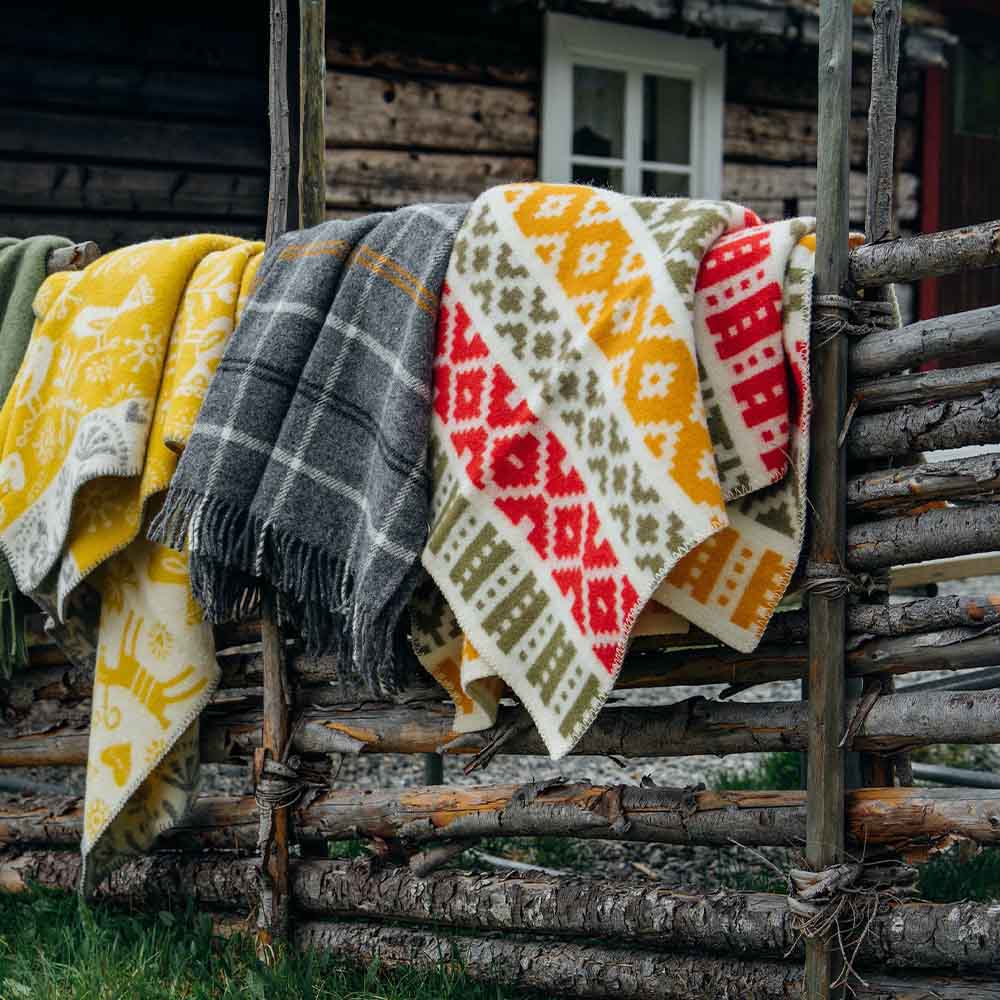 Tartan, jeté en laine par Klippan Nüspace Mobilier (Canada)