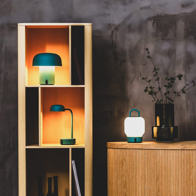 Ambiance personnalisée : Lampe Loome de kooduu diffuse une lumière réglable, idéale pour salon, chambre ou bureau. Design inspiré d'une lanterne pour une sophistication instantanée.