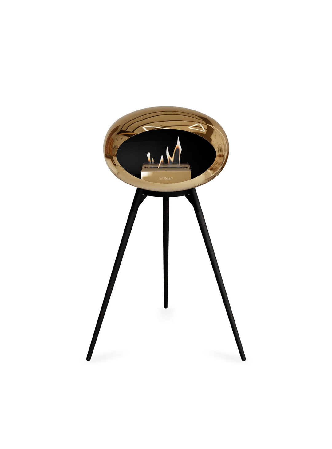 Foyer design Le Feu Ground High Dome : feu d’ambiance et reflets métalliques.