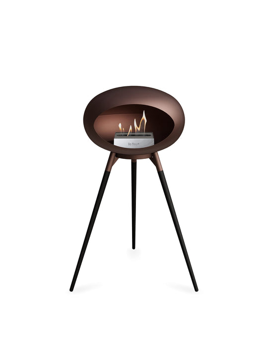 Foyer Le Feu Ground High Dome Mocca : élégance danoise et feu naturel.