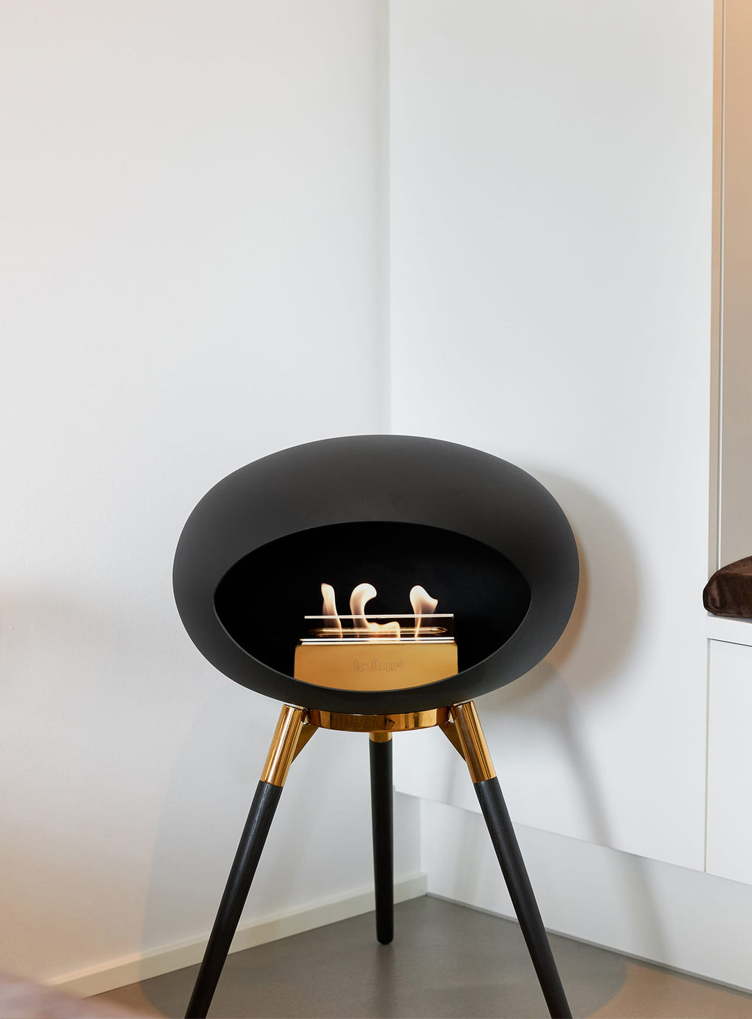 Ground Low Dome fireplace<br> Black