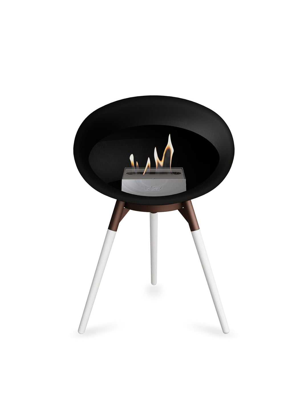Foyer Le Feu Ground Low Dome noir : chaleur naturelle et style minimaliste.