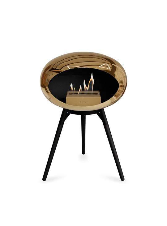 Foyer design Le Feu Ground Low Dome : feu doré et élégance nordique.