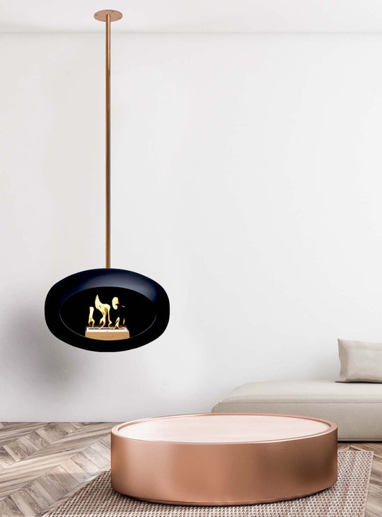 Le Feu Sky Dome noir : cheminée suspendue iconique au design polyvalent.