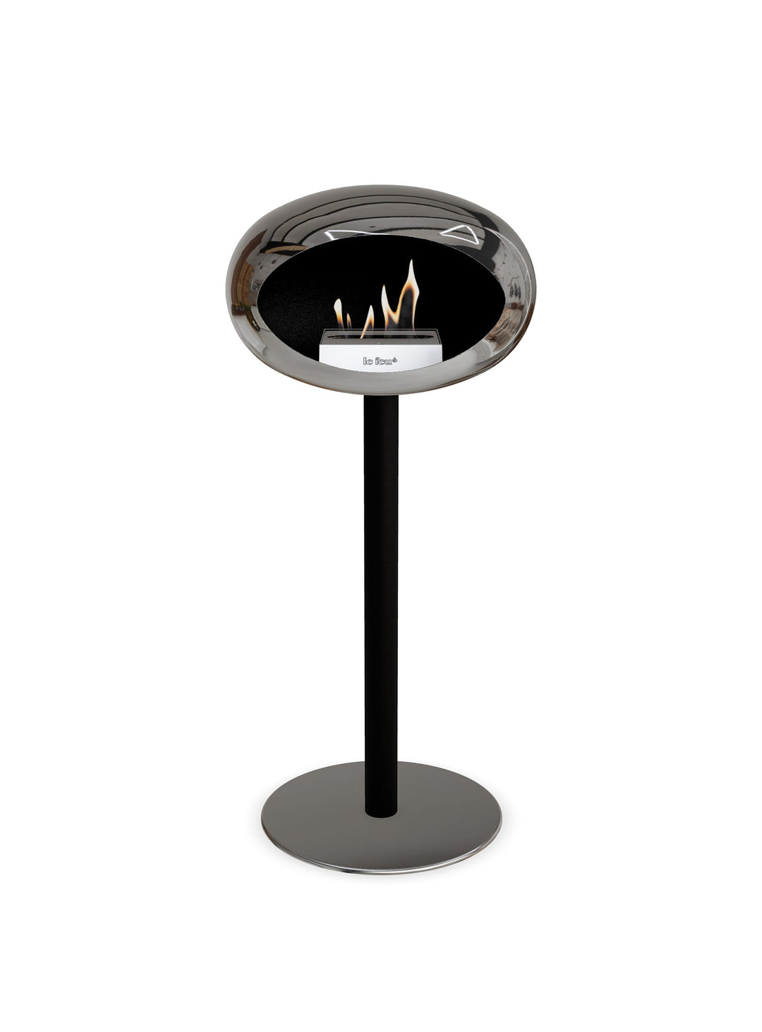 Foyer design High Dome argent Le Feu : feu écologique et style moderne.