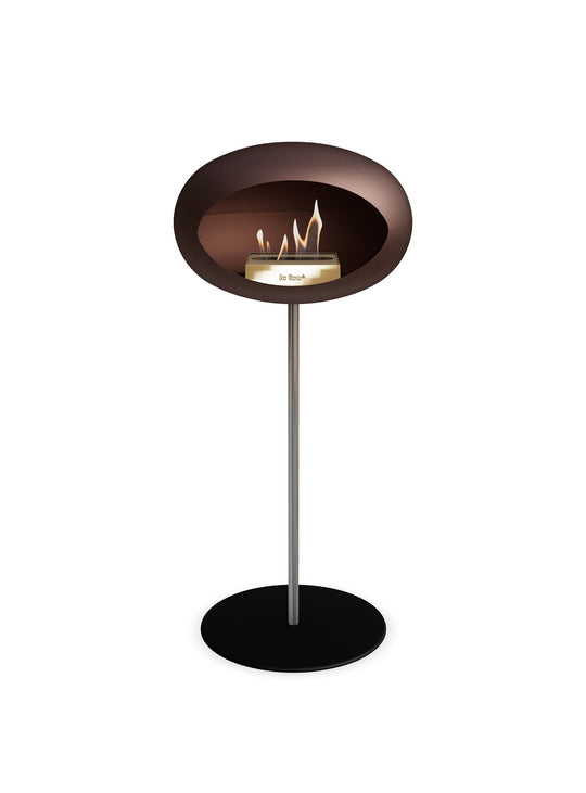 High Dome en Mocca de Le Feu : cheminée autoportante polyvalente et raffinée.