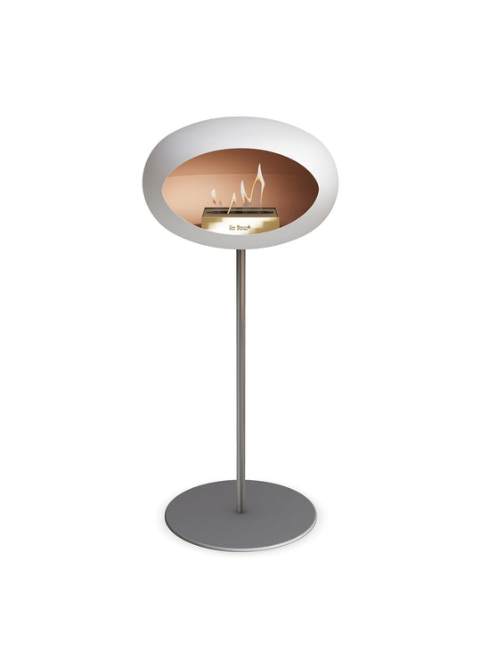 Cheminée autoportante High Dome blanc de Le Feu : simplicité et confort.