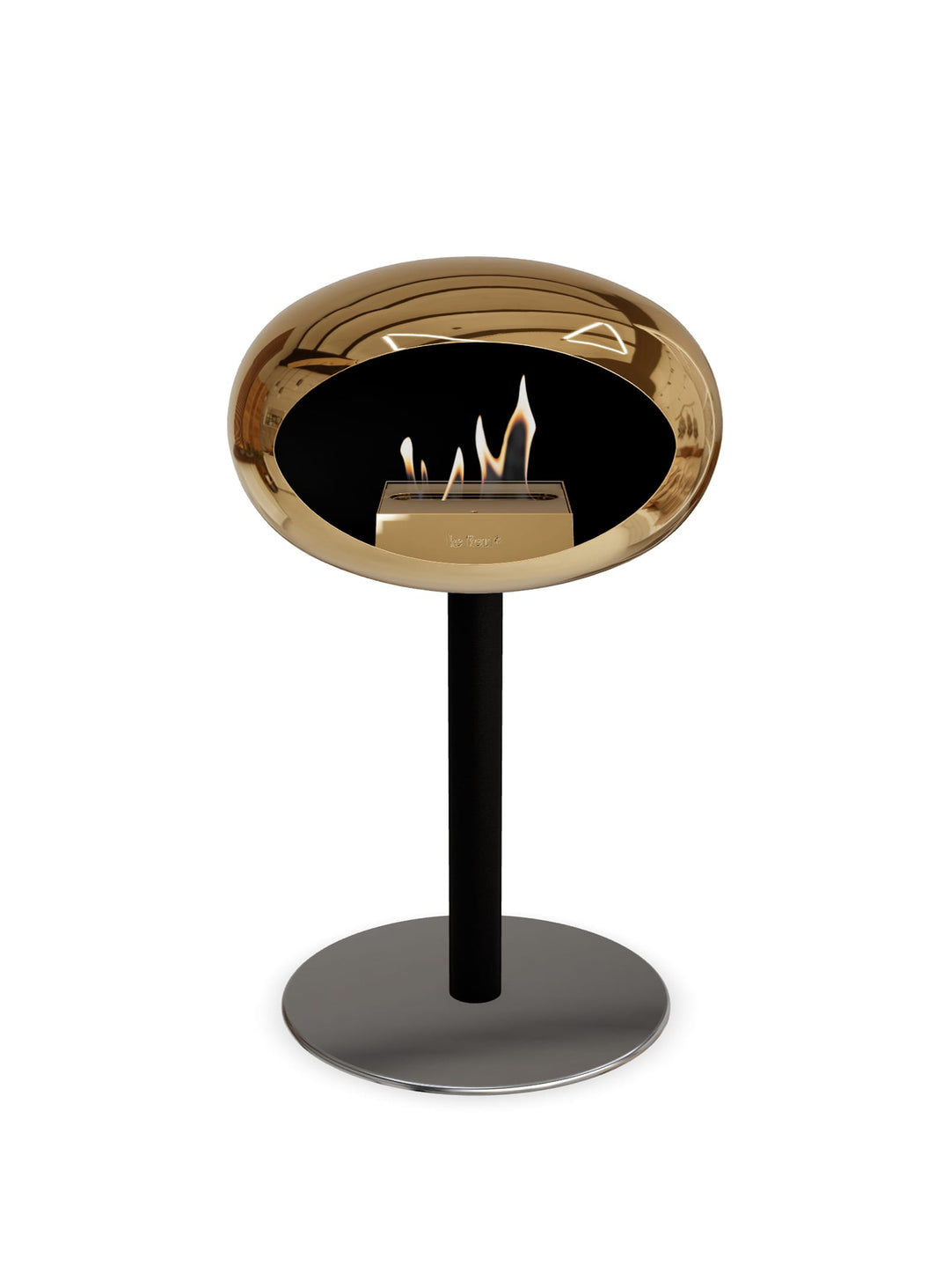 Low Dome en or rose de Le Feu : cheminée autoportante brillante et chic.