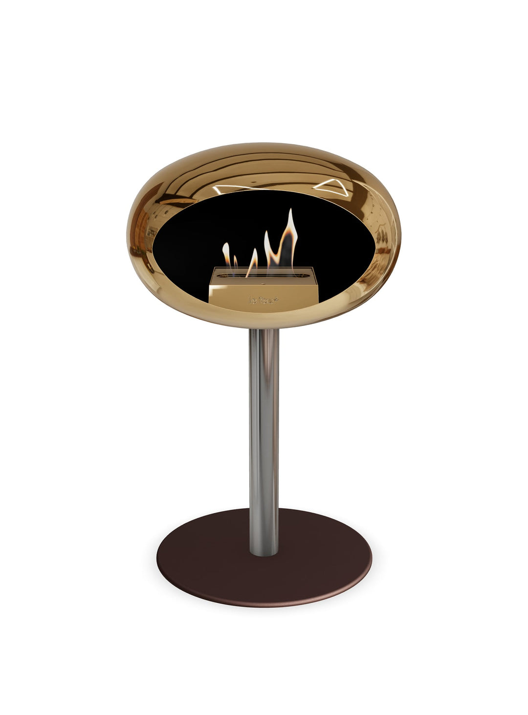 Low Dome en or rose de Le Feu : cheminée autoportante luxe apaisant.