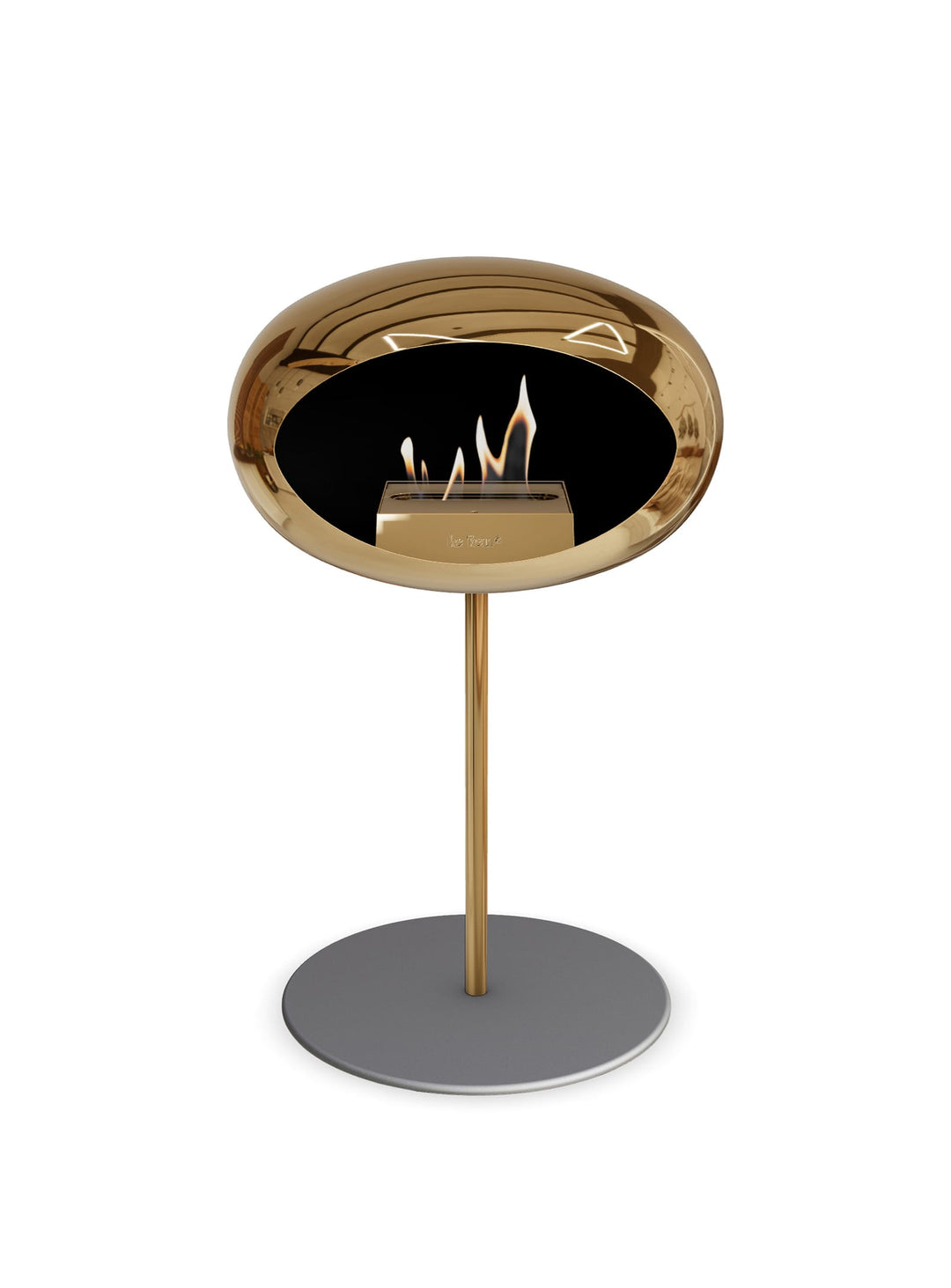 Cheminée autoportante Low Dome en or rose de Le Feu : chaleur écologique.