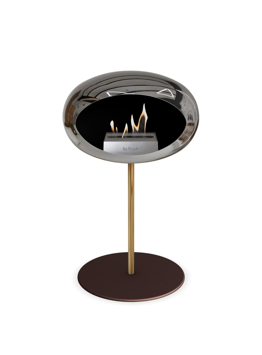 Foyer Low Dome argent : feu scandinave et design brillant.