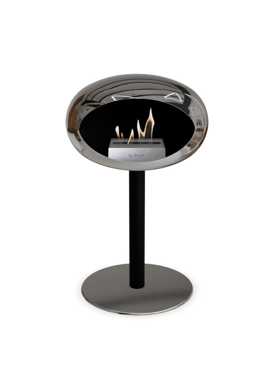 Foyer Low Dome argent de Le Feu : chaleur douce et design moderne.