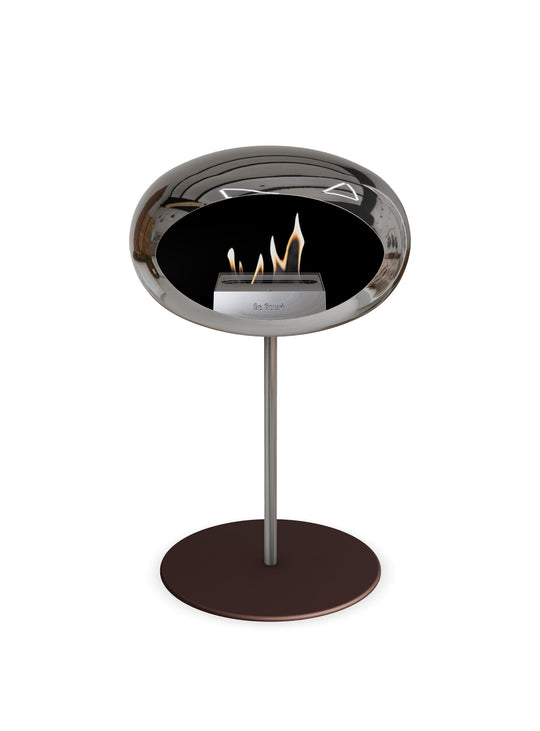 Foyer design Le Feu Low Dome : feu chromé et allure raffinée.