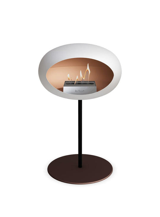 Cheminée autoportante Low Dome en blanc de Le Feu : design minimaliste.