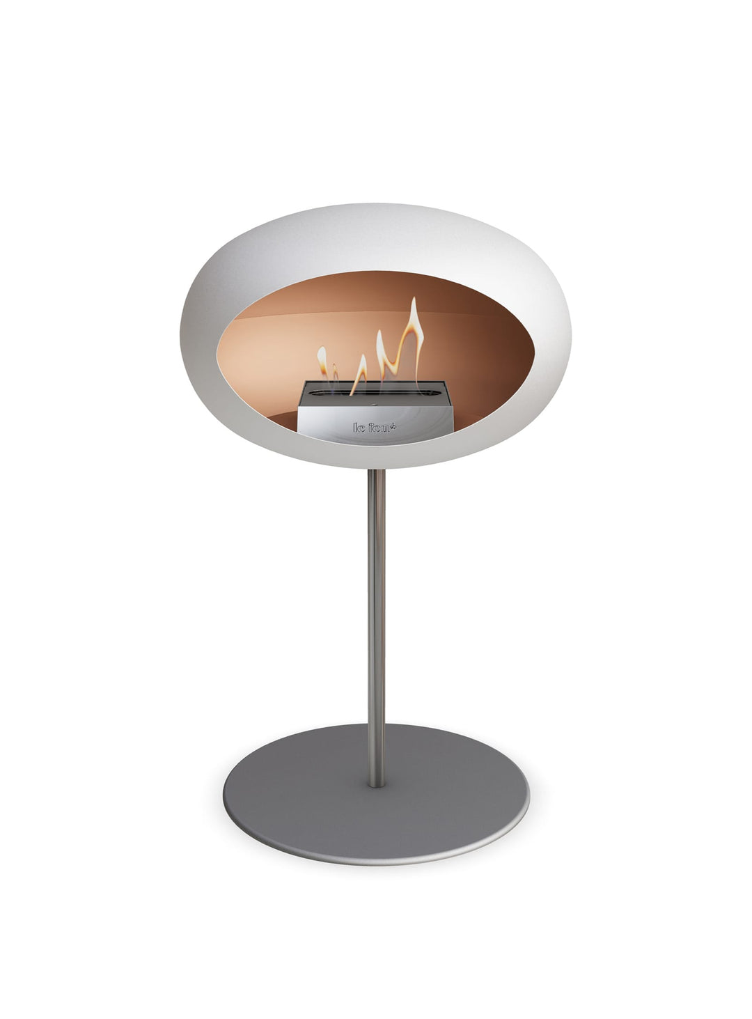 Cheminée autoportante Low Dome en blanc de Le Feu : parfaite pour studio.