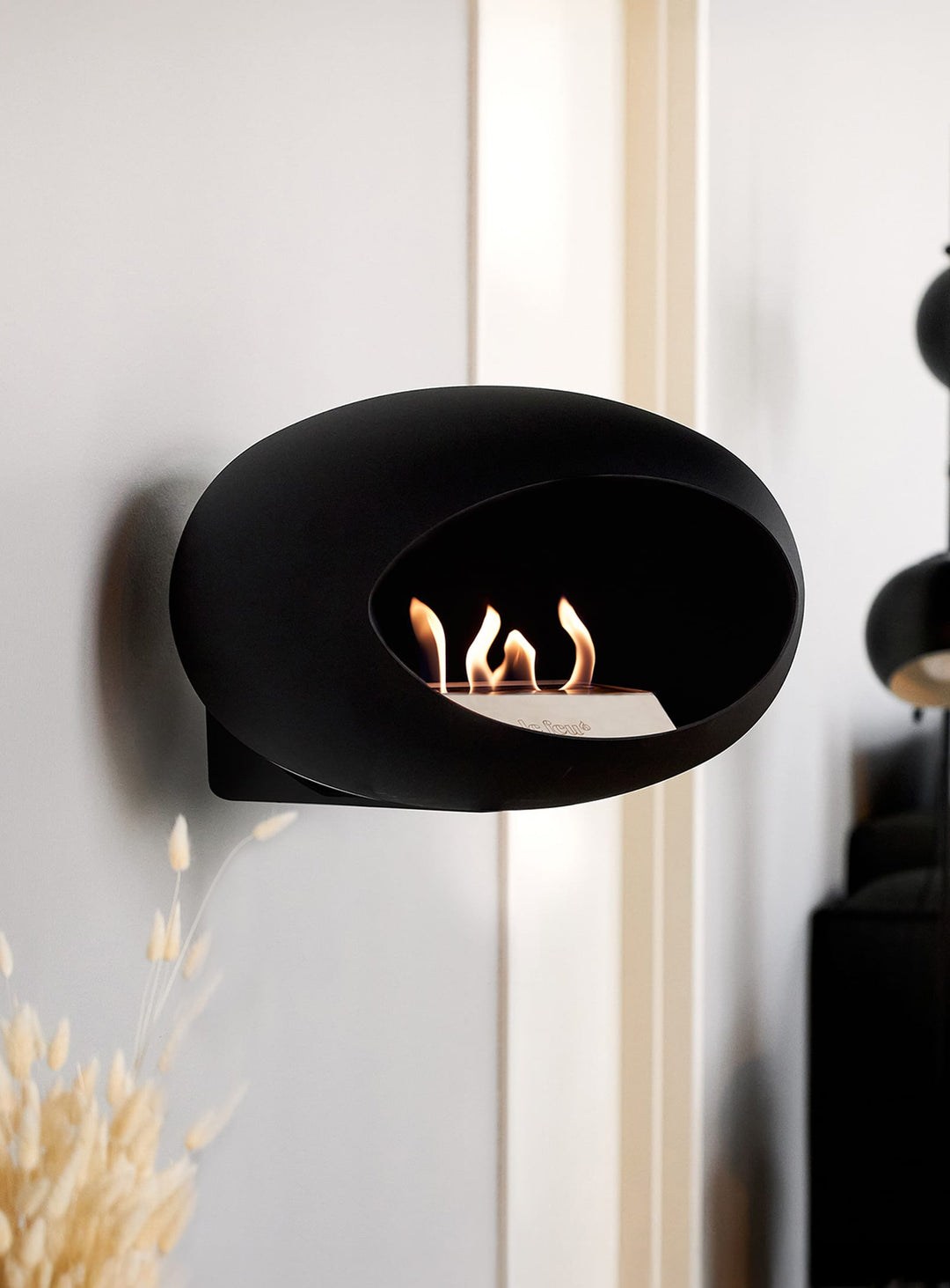 Carburant premium Le Feu – bioéthanol Le Feu : feu authentique sans fumée ni suie.