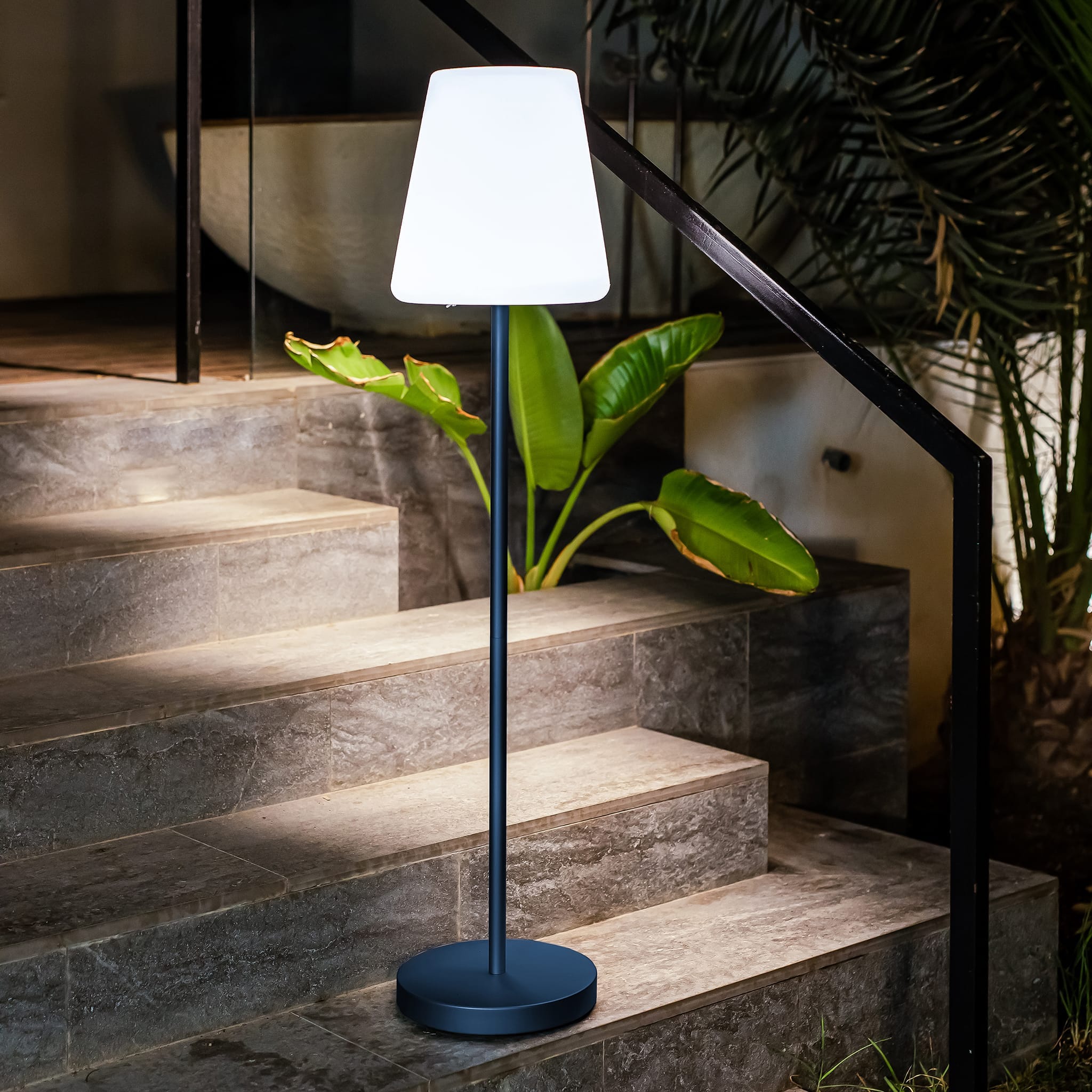 Lola Slim 120: Floor lamp - Newgarden – Nüspace