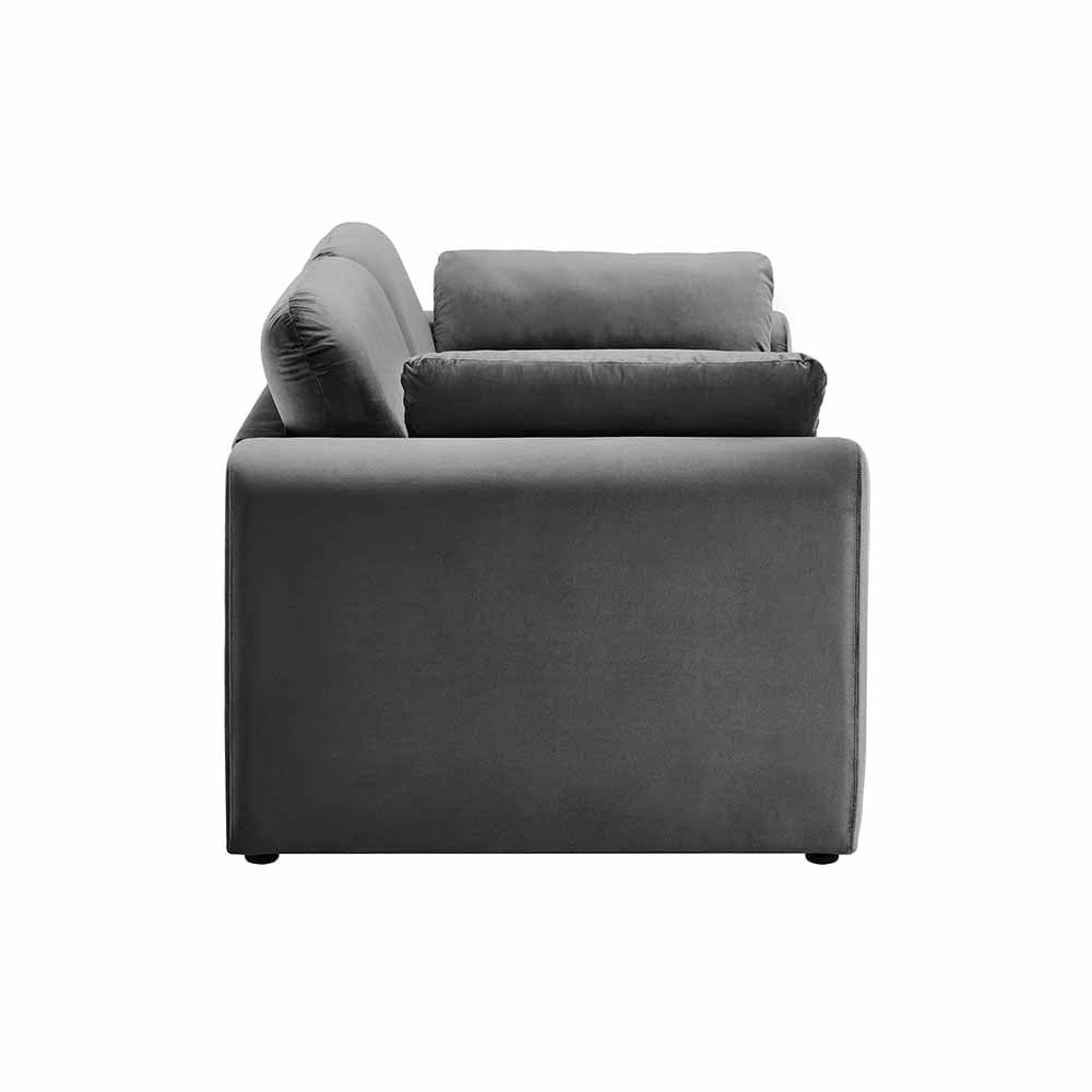 Découvrez le sofa Waverly, mariage d'élégance et de confort supérieur. Silhouette captivante, rembourrage en mousse dense, choix entre tissu bouclé ou velours Performance.
