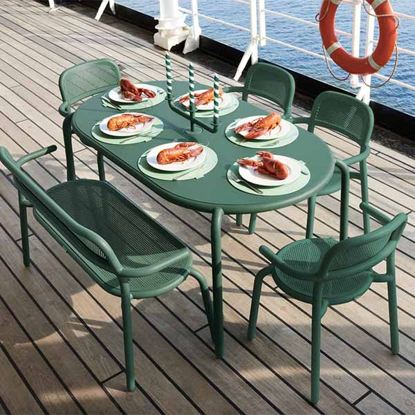 Toní Tavolo, Outdoor aluminum tables by Fatboy – Nüspace