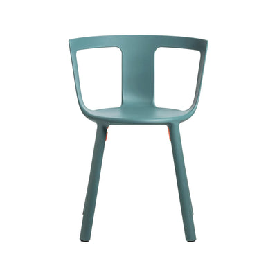 Ajoutez une touche de style contemporain à votre espace avec la chaise FLA de TOOU, offrant confort et praticité avec son design empilable et ses accoudoirs intégrés.