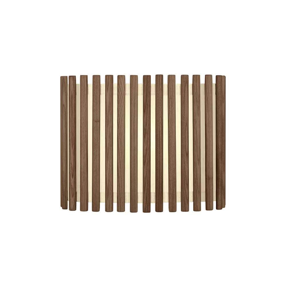 Umage Komorebi, abat-jour dégageant une ambiance japonaise et chaleureuse, en lamelles de bois et polyester, chêne foncé, moyen, rectangle