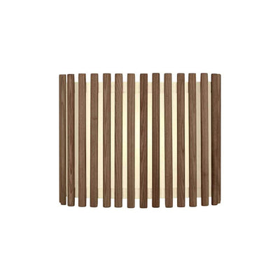 Umage Komorebi, abat-jour dégageant une ambiance japonaise et chaleureuse, en lamelles de bois et polyester, chêne foncé, moyen, rectangle