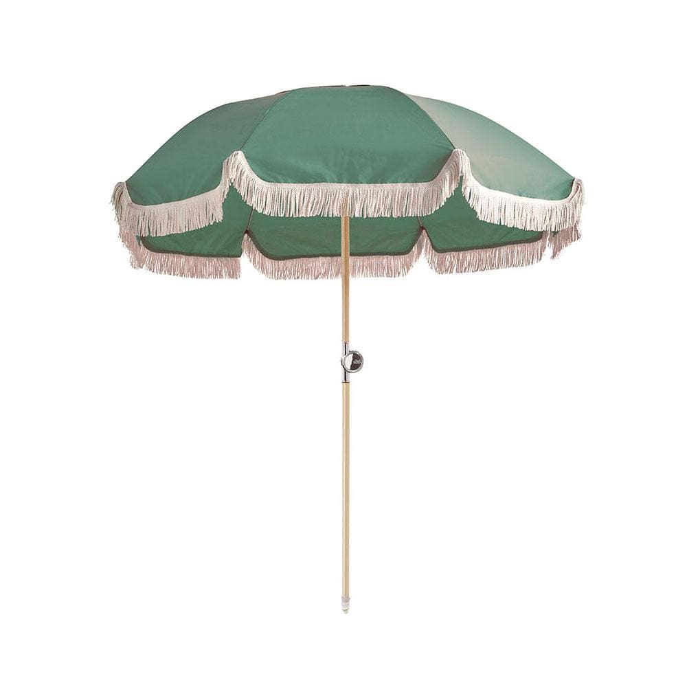 Premium Beach Umbrella, parasol de plage et de maison par Basil Bangs, Sage