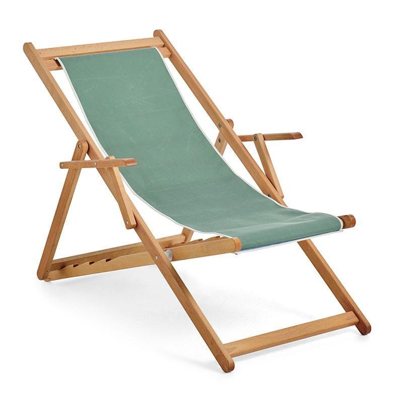 Beppi, chaise d'extérieur avec cadre en bois et assise en tissu par Basil Bangs, Sage