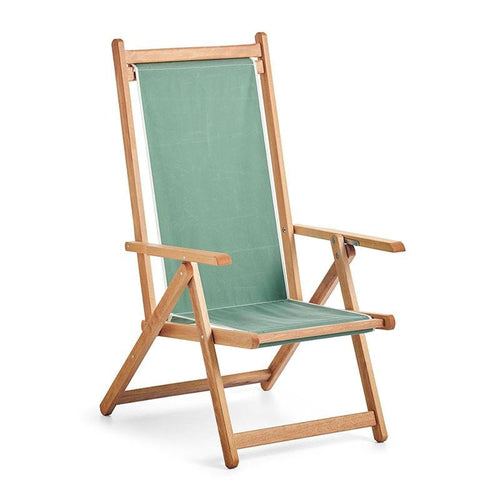 Monte, chaise d'extérieur avec cadre en bois par Basil Bang, Sage