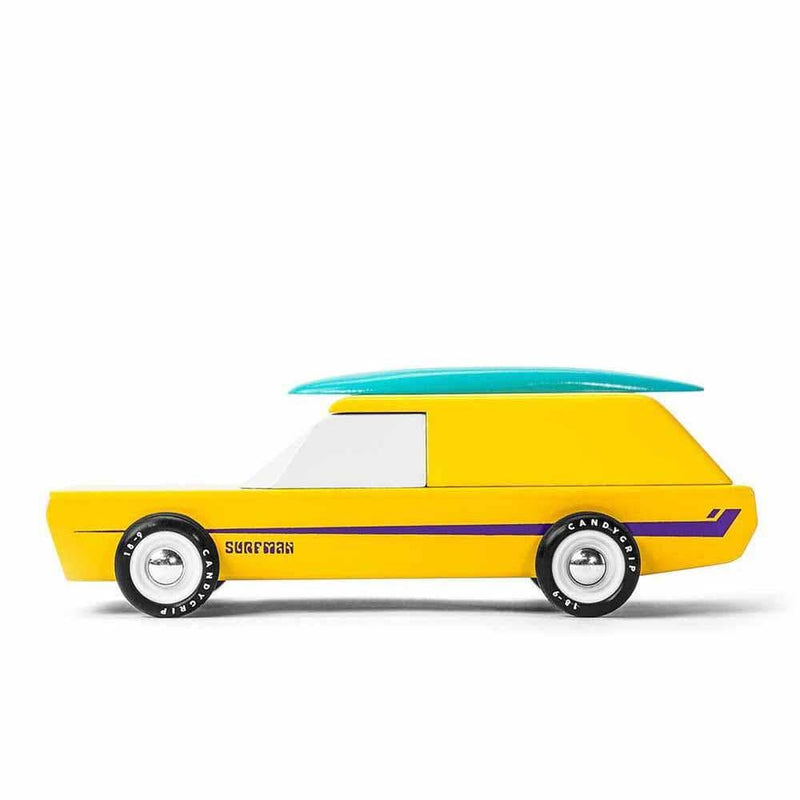 Candylab Surfman, voiture jouet avec un surf, en bois, jaune
