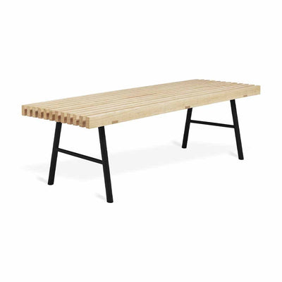 Gus* Modern Transit, banc multifonctionnel pouvant aussi servir de table , pieds en acier et assise en lamelles de bois massif, frêne