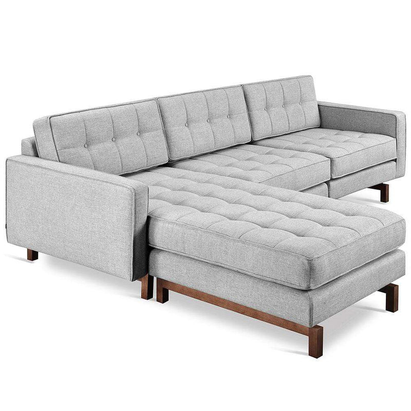 Gus* Modern Jane 2, sofa bi-sectionnel, en bois et tissu, bayview silver, noyer