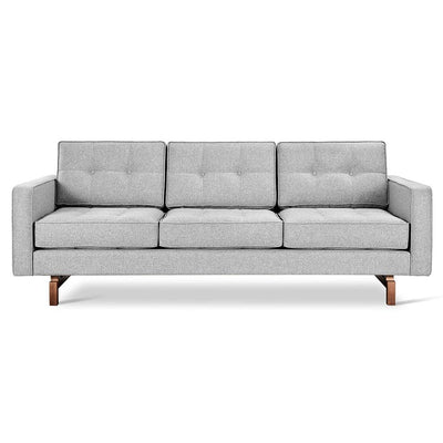 Gus* Modern Jane 2, sofa 3 places, en bois et tissu, bayview silver, noyer