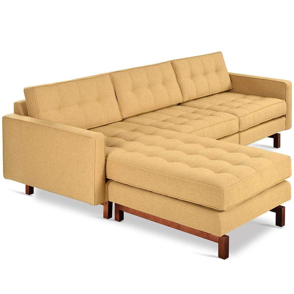 Gus* Modern Jane 2, sofa bi-sectionnel, en bois et tissu, stockholm camel, noyer