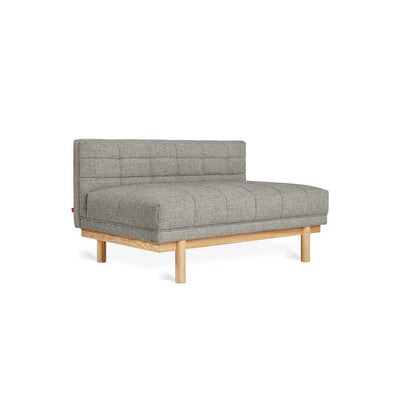 Gus* Modern Mulholland Lounge, sofa lounge, en tissu et bois, parliament stone