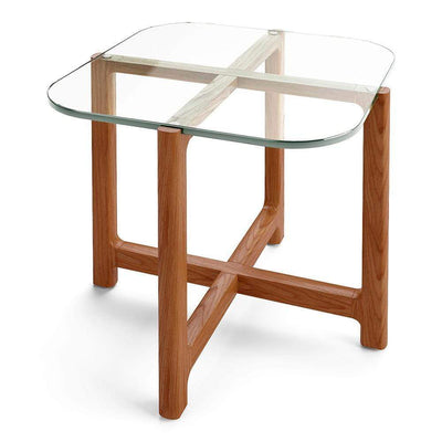 Gus* Modern Quarry, table d’appoint, en bois et verre, verre transparent, noyer