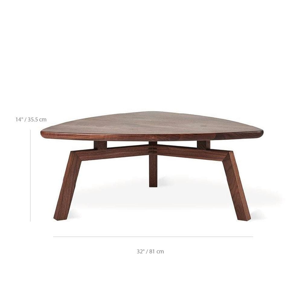 Gus* Modern Solana, table à café triangulaire, en bois, dimensions