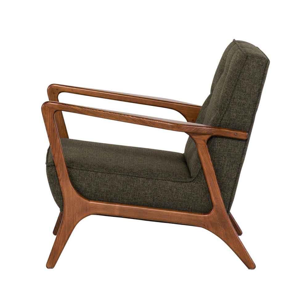 Détendez-vous dans le fauteuil Eloise au design Mid-century. Rembourrage touffeté, lignes épurées et confort moderne pour une expérience de détente incomparable.