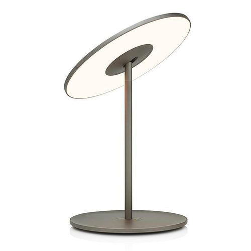 Pablo Designs Circa, lampe de table LED avec abat-jour inclinable, en aluminium et plastique, graphite
