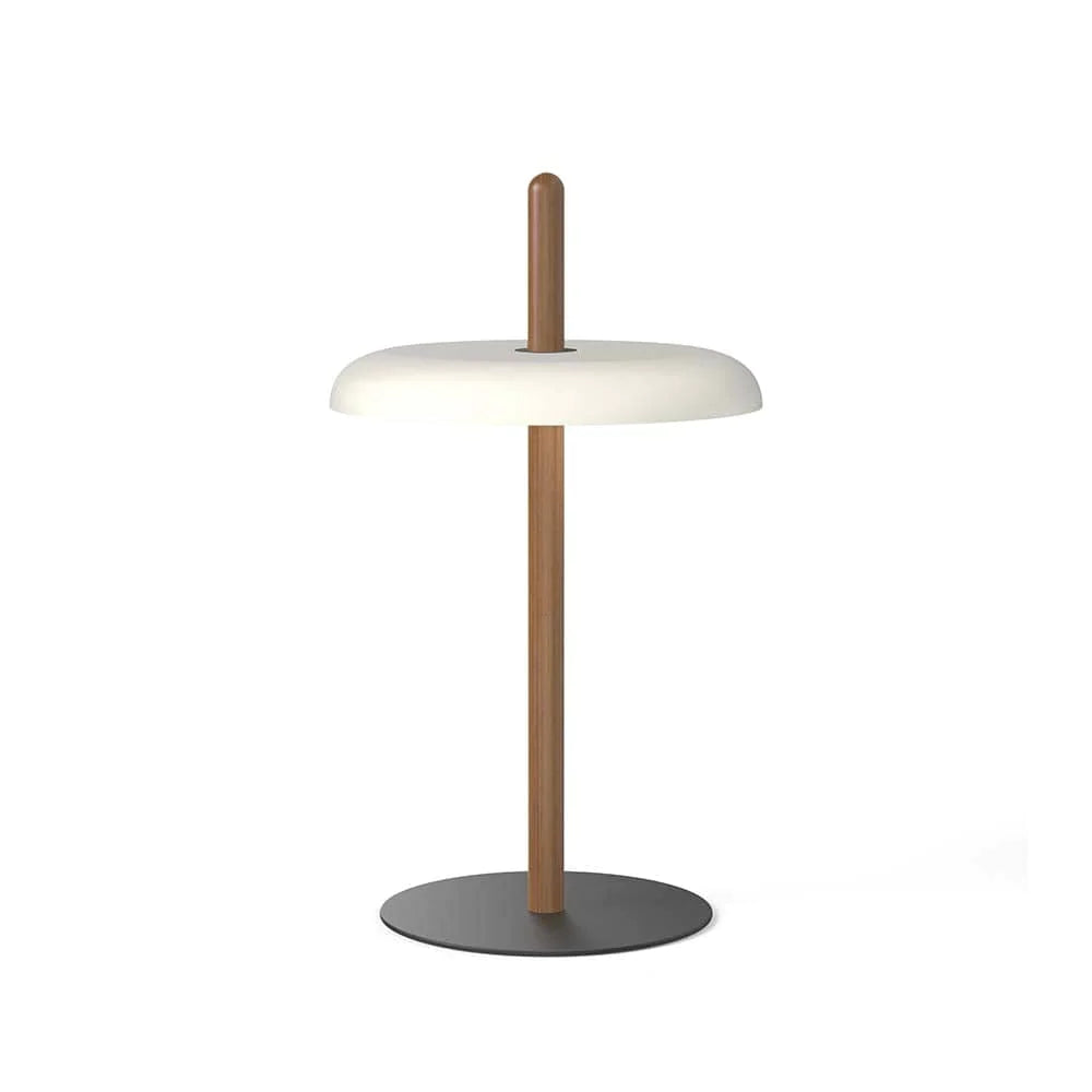 Pablo Designs Nivél, lampe de table avec l'abat-jour à hauteur réglable et portable, en bois et métal, blanc, noyer
