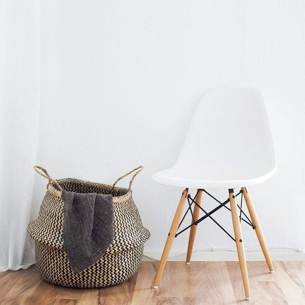 Inspirée de cet icône du Design, Nüspace vous présente la chaise Eiffel DSW avec piètement en bois offerte en un large panel de couleurs d’assise en plastique moulé. Une multitude de configurations vous est proposée pour créer la chaise appropriée